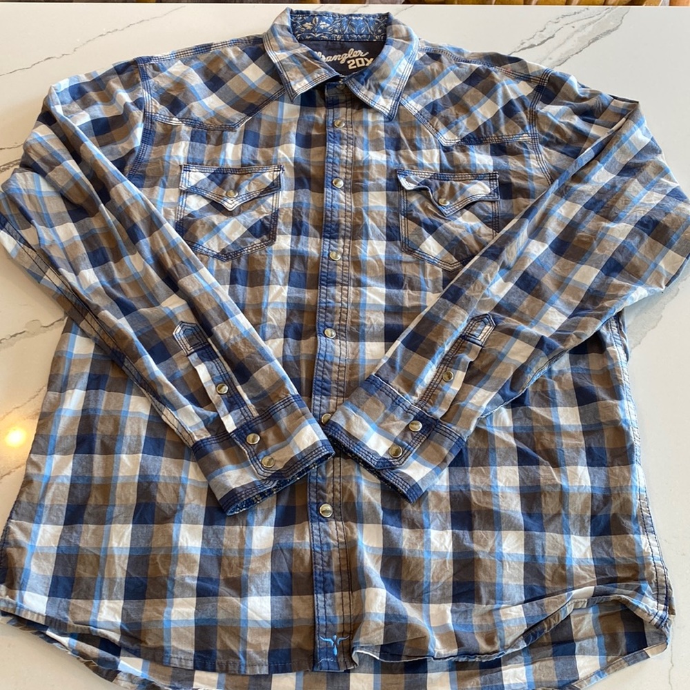 Wrangler 20x Long Sleeve with Snaps Size XL